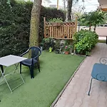 Cecilia Apartment *