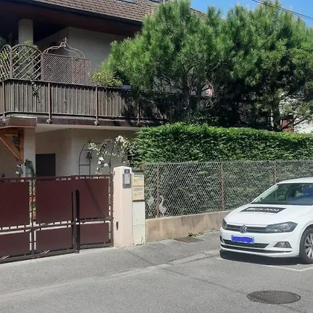 Cecilia - Parking Et Jardin Privatifs Aix-les-Bains